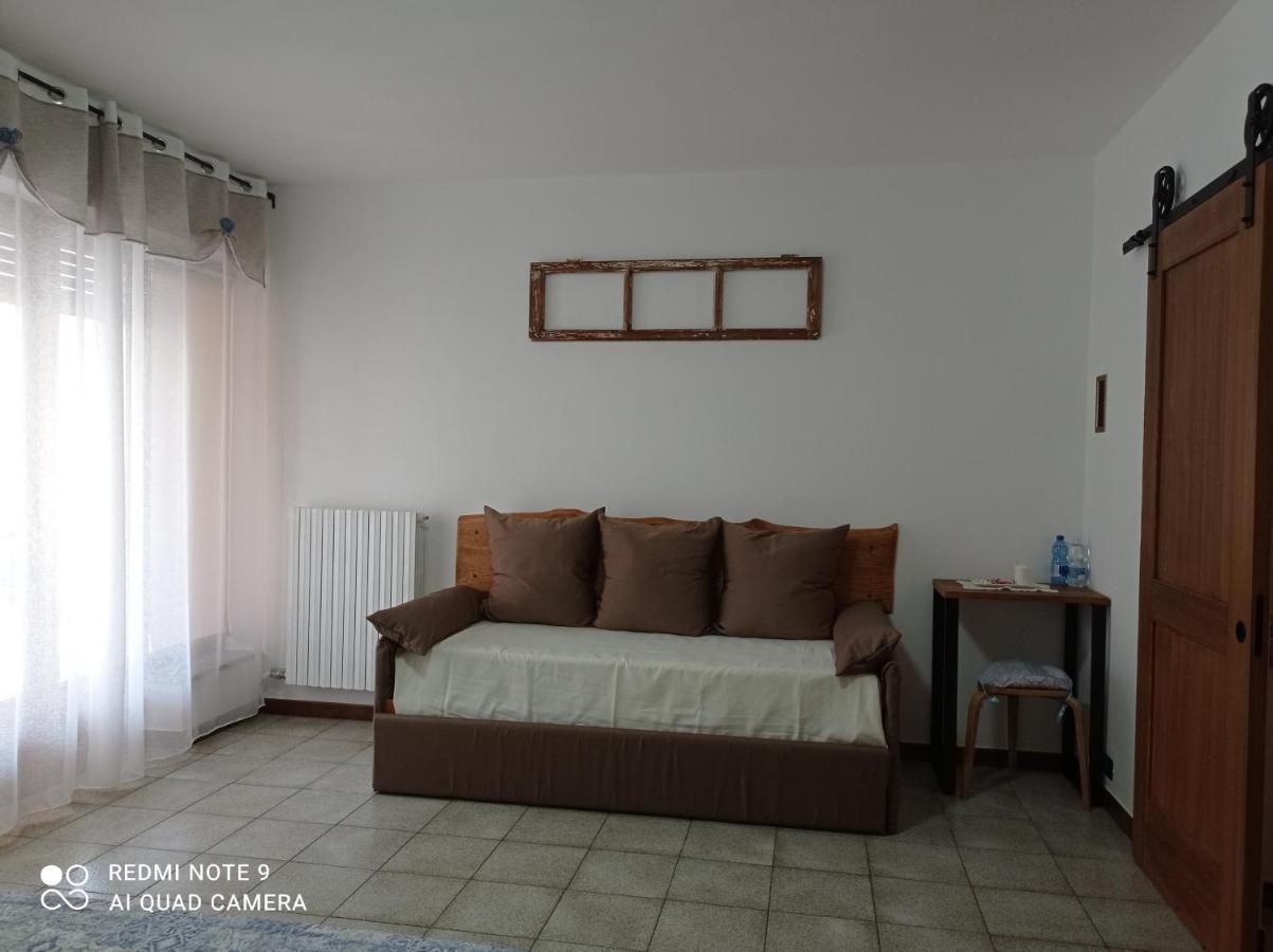 Il Giardino Segreto Apartment Beura ภายนอก รูปภาพ